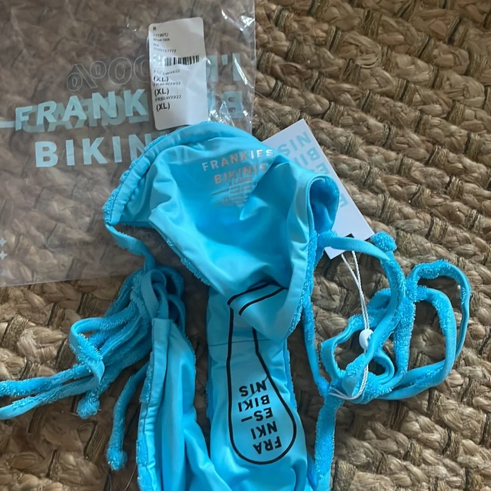 FRANKIES BIKINIS ❤️‍🔥  TIA TERRY CLOTH HIBISCUS BOTTOM NWT